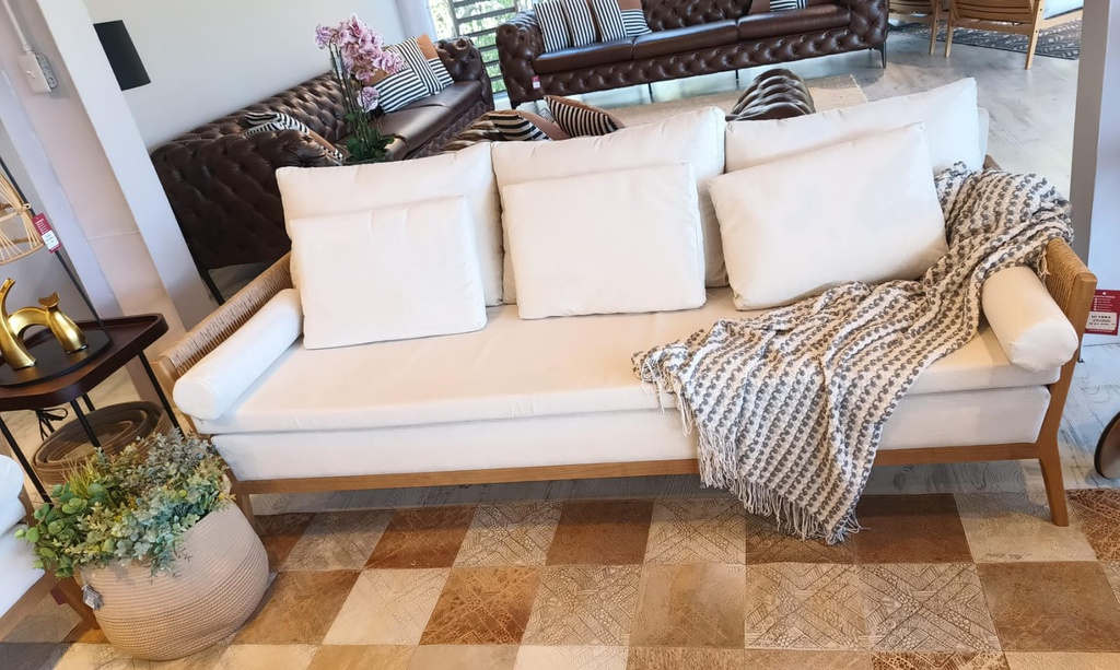Sofá triple Lin paja vegetal acabado. Tela beige(Garantía: 1 año en  estructura, tela y cojines 6 meses , contra defectos de fabrica)(Mueble de  interior) Uso residencial. | Bali Home Center