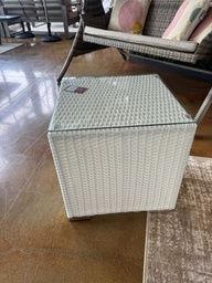 [BL7208] MESA LATERAL UBUD FIBRA BLANCA 42X57X57 CM HAI12SCT057A-W-1